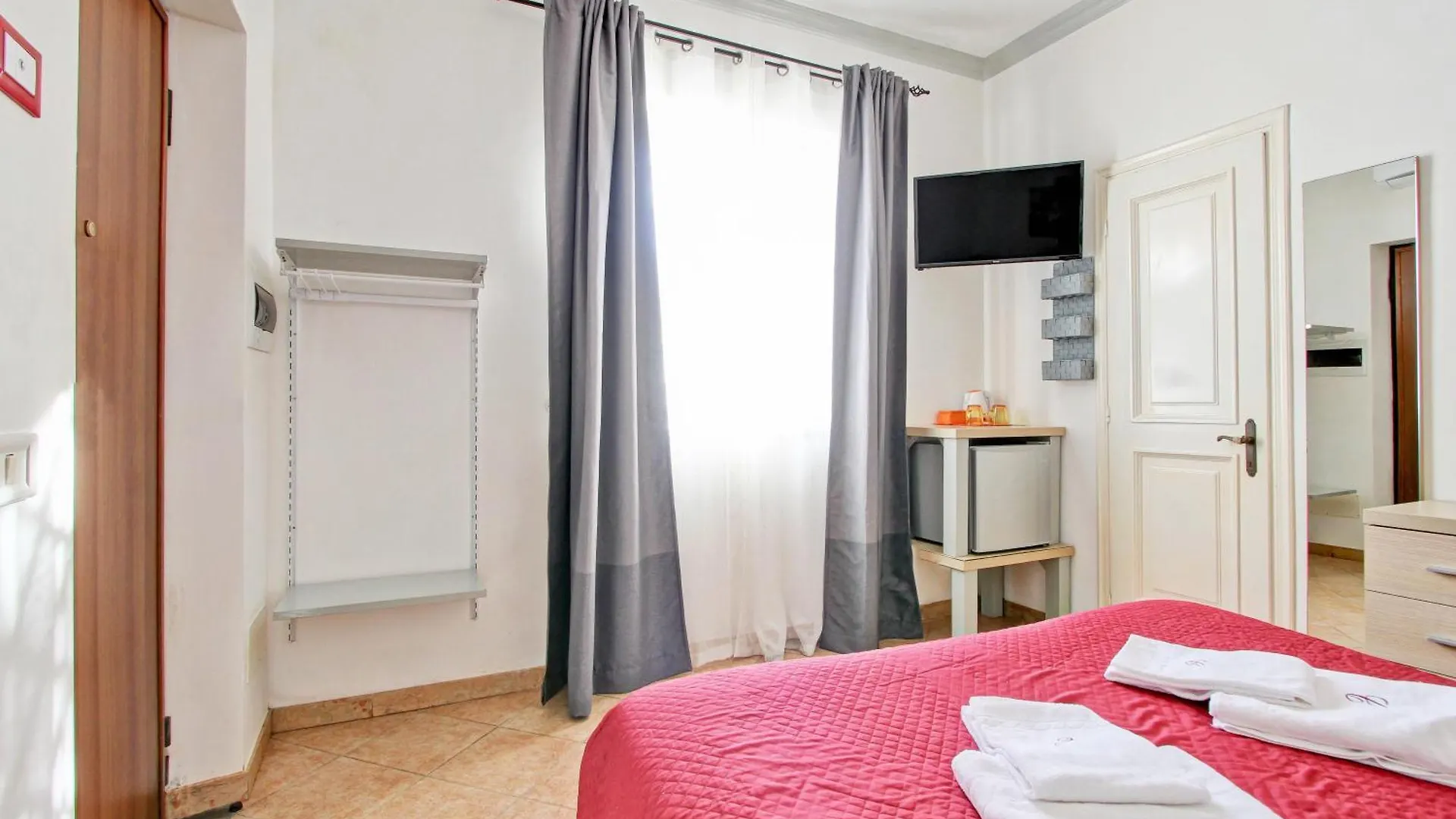 Affittacamere Hotel Borgo Dei Centurione Roma