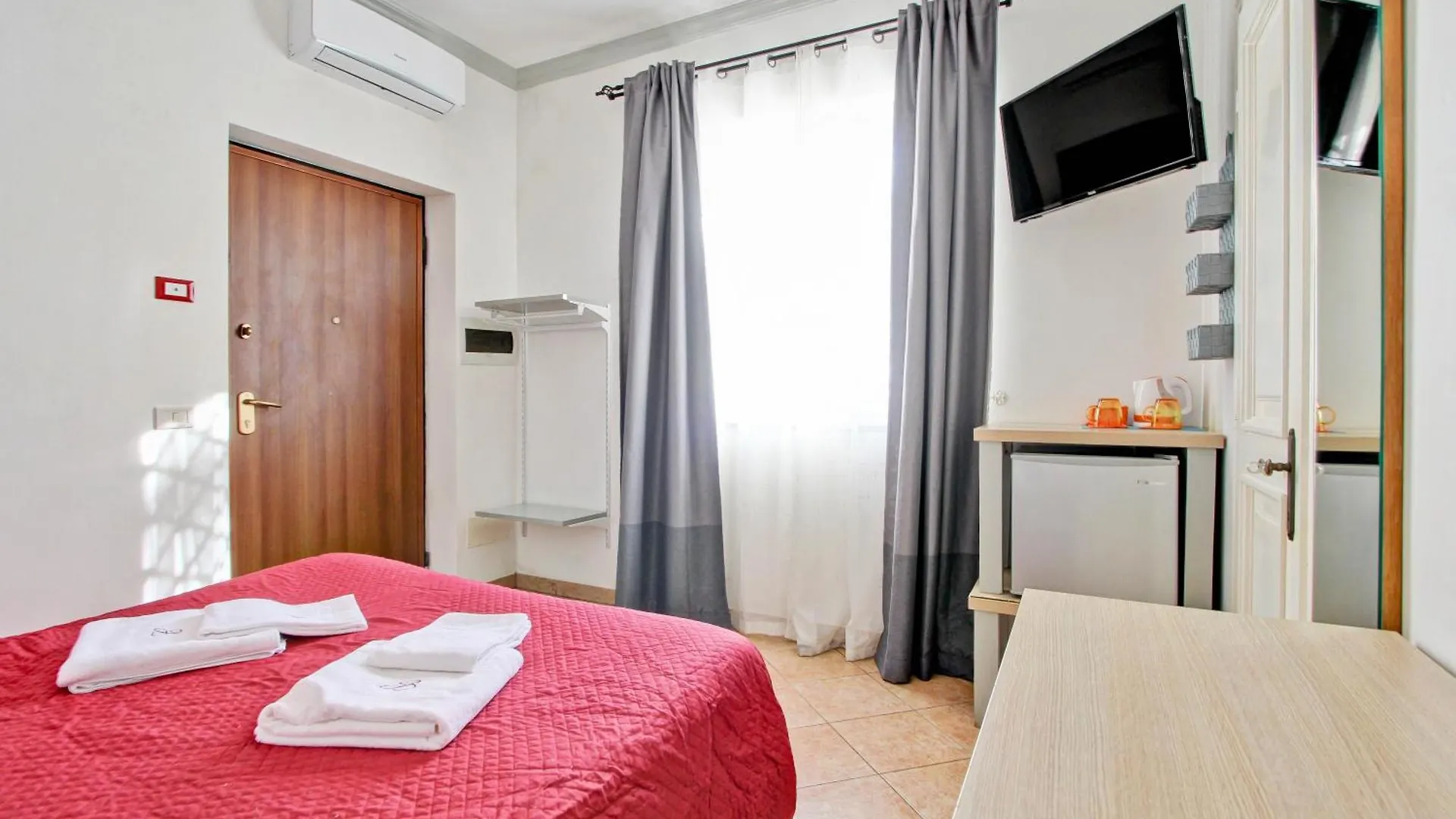 Affittacamere Hotel Borgo Dei Centurione Roma