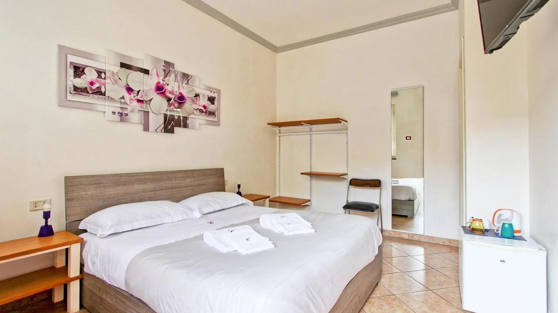 Hotel Borgo Dei Centurione Roma 0*,  Italia