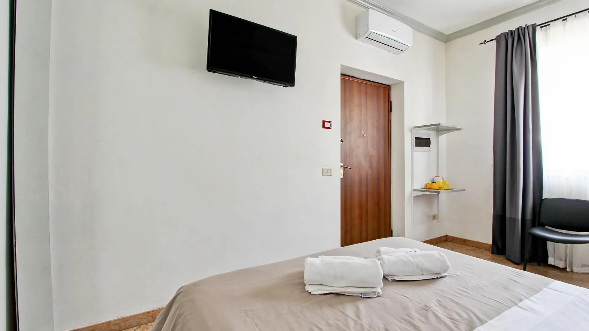 Affittacamere Hotel Borgo Dei Centurione Roma Italia
